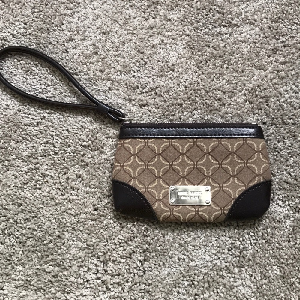 Nine West wristlet